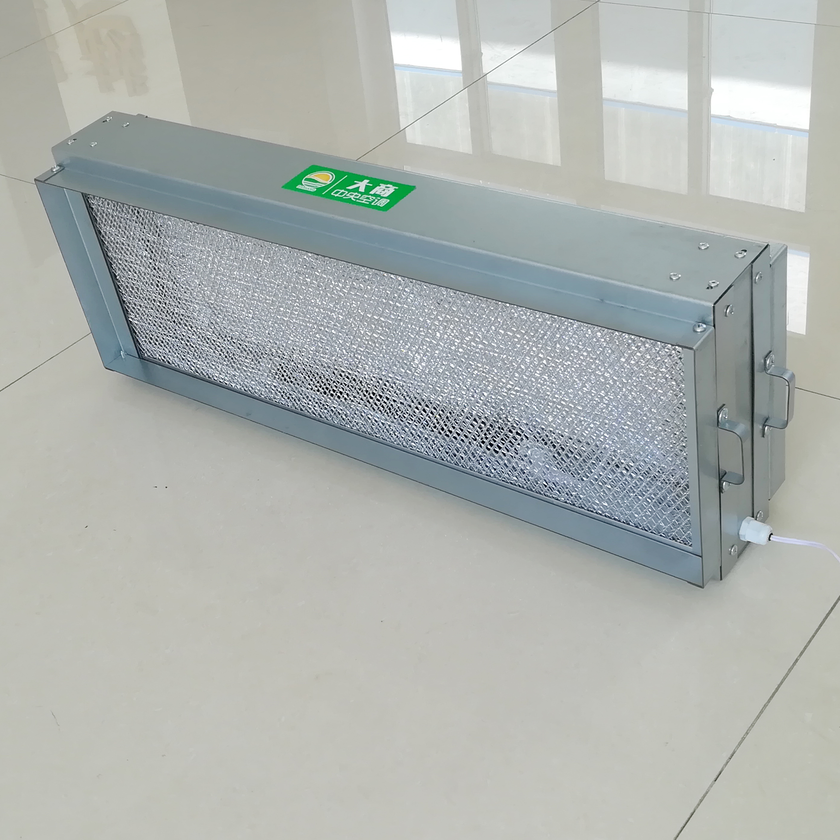 風(fēng)機(jī)盤(pán)管光觸媒凈化器